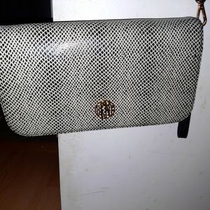 Dkny purse